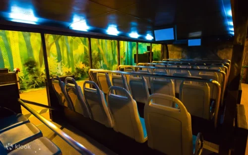 Thrilling indoor 5D virtual reality galactic adventure and Jurassic Park.