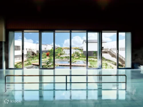 Expansive 3,000-square-meter Japanese rooftop garden with foot baths