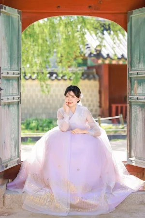 Hae and Dal Hanbok Rental at Gyeongbokgung Palace