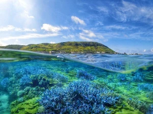 Penghu Blue Cave & South Penghu Marine National Park Tour