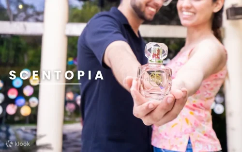 Augmented reality floral heritage exhibits at Sentosa island