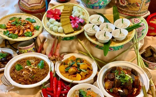 Warm and inviting dining ambiance at Hotel Grand Pacific