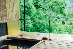 Wulai Fusen Banzhi Trio Hot Spring