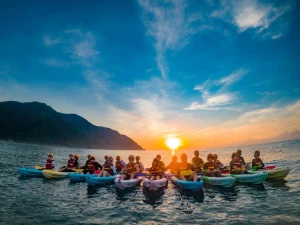 Wuyanjiao Mystery Beach Sea Cave Canoe Experience