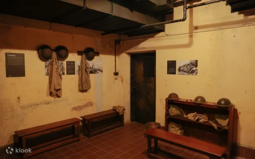 Navigating the historic Malaya Command centre with a smartphone audio guide