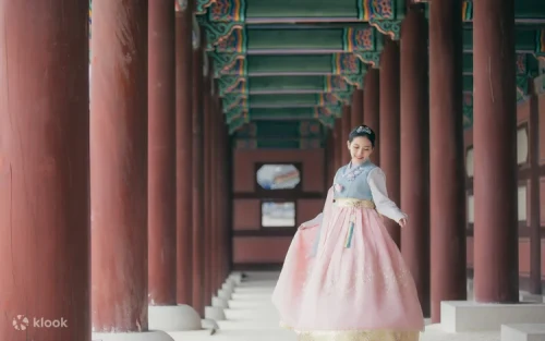 Close-up of beautiful braided hair accessories and ribbons included with the hanbok rental.