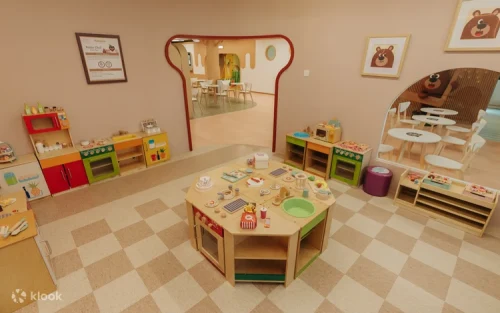 Interactive arts and music classes for preschoolers
