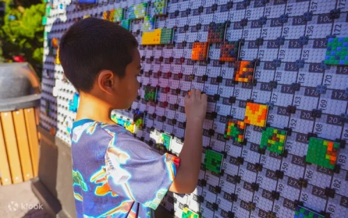 Miniature LEGO cities showcasing Korean landmarks in Miniland.