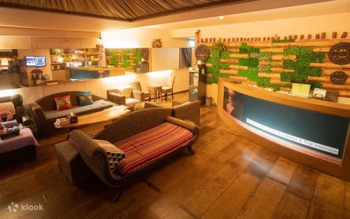 Authentic Southeast Asian style decoration inside the Taipei spa