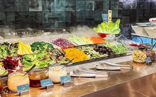 Fresh seafood and sashimi selection at Sunny Buffet