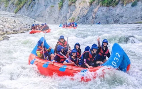 Passengers riding the safe and stable Rapids Star boat