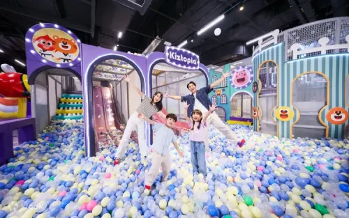 Two-storey high adrenaline-pumping slide at Kiztopia New Town Plaza