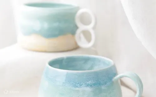 Beautiful marble effect ceramic bowls and custom mugs