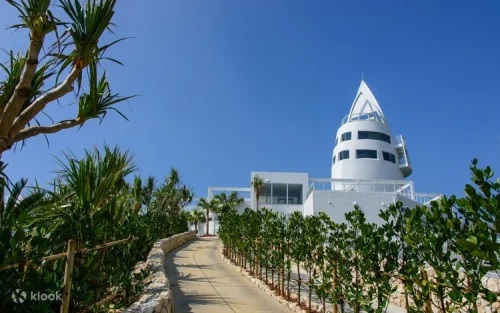 Relaxing with sweet desserts at the ocean-view cafe overlooking the sea