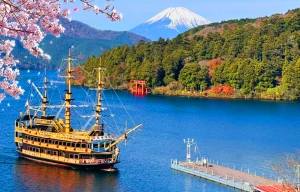 Mount Fuji, Hakone & Lake Ashi Full-Day Tour from Tokyo
