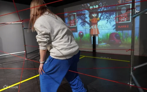Virtual reality samurai sword fighting against legendary warriors