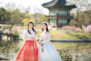 Seoul Hanbok Rental and Professional Photoshoot