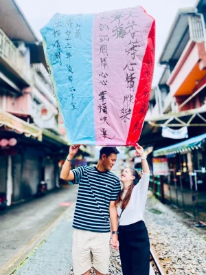 Shifen Sky Lantern Experience