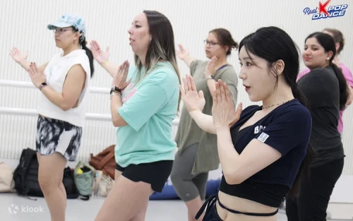 Spacious and modern dance studio located near Hongik University