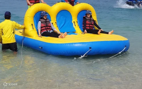 Thrilling water activities including sea sofa and airship rides in Penghu.